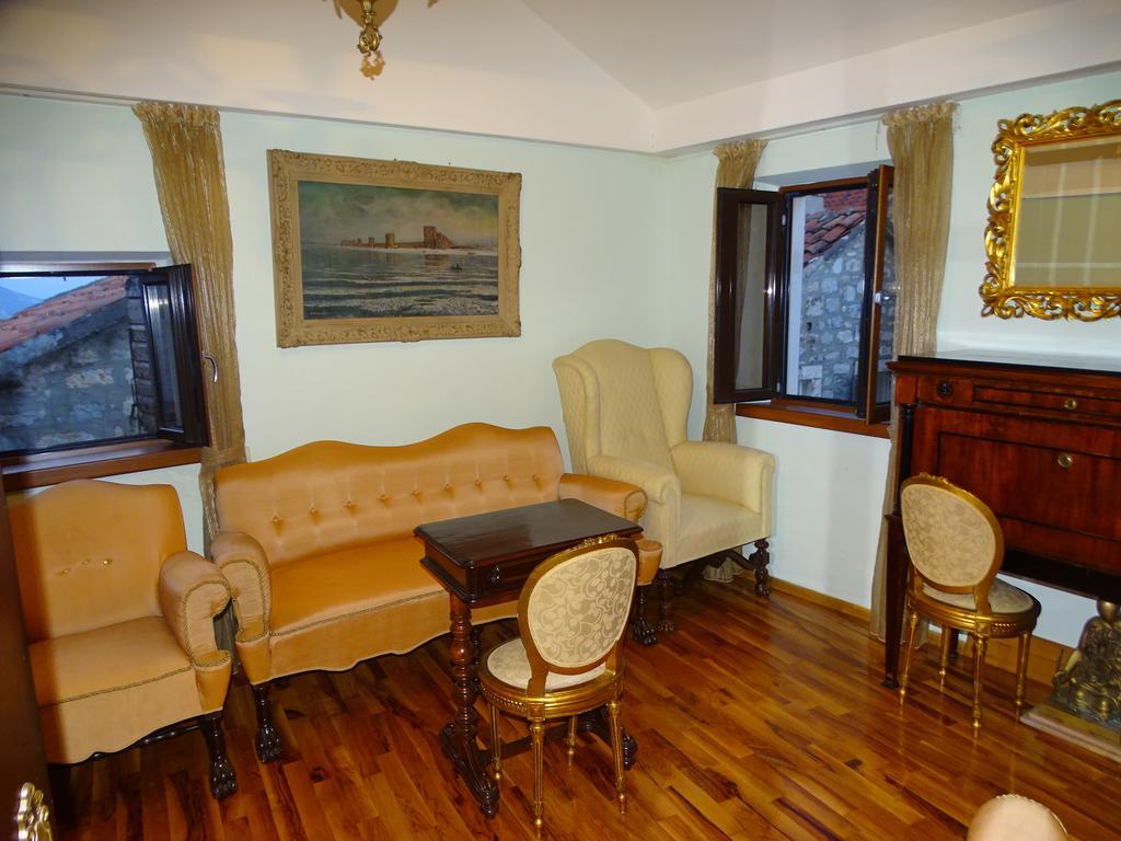 Apartments Renaissance Old Town Budva Exteriör bild